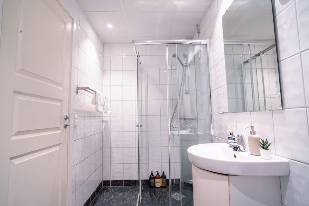 Seafront Apt. With Elevator And French Balcony Bergen Extérieur photo