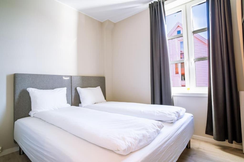 Seafront Apt. With Elevator And French Balcony Bergen Extérieur photo